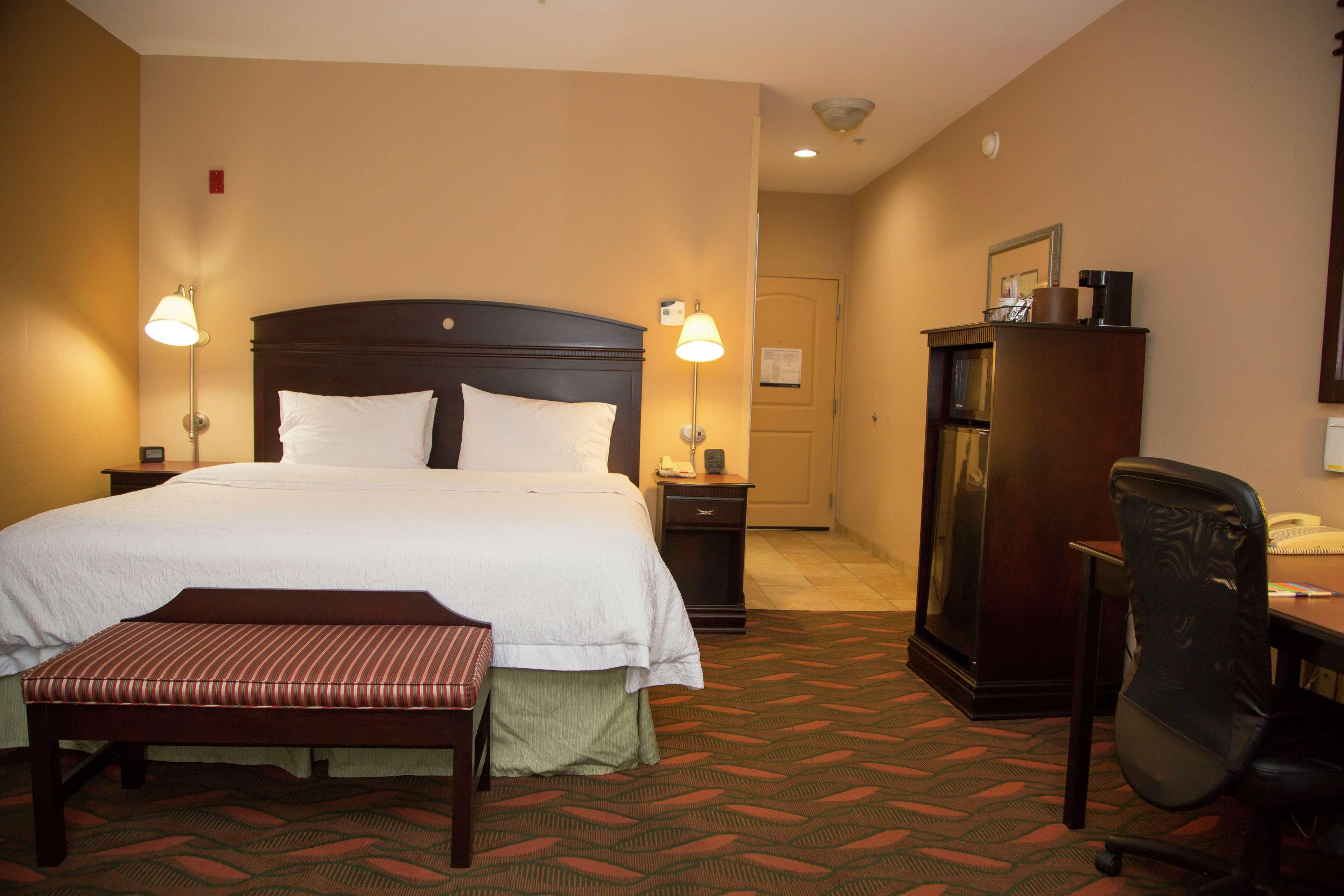 Hampton Inn & Suites Houston Rosenberg Exterior photo