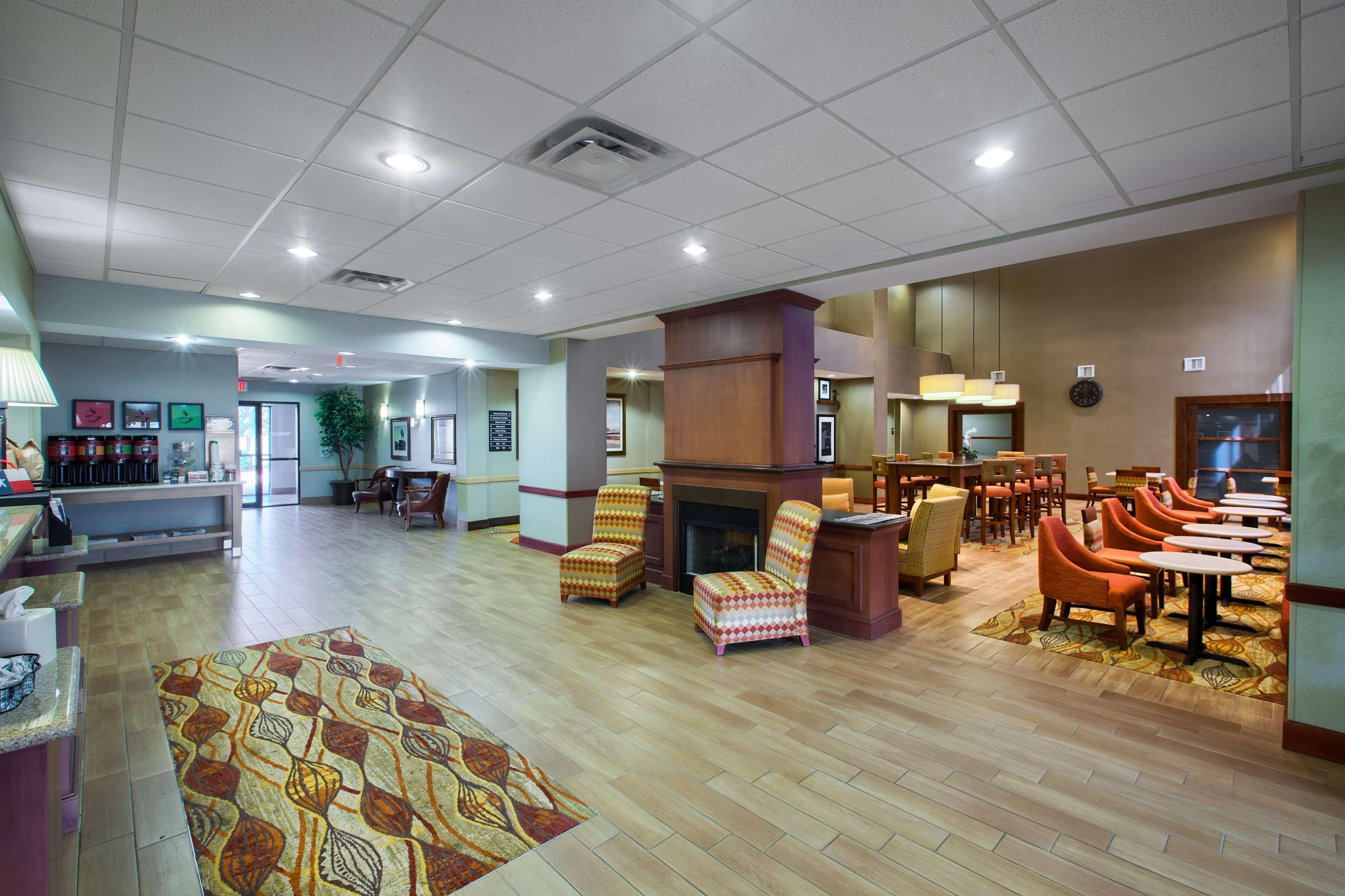 Hampton Inn & Suites Houston Rosenberg Exterior photo